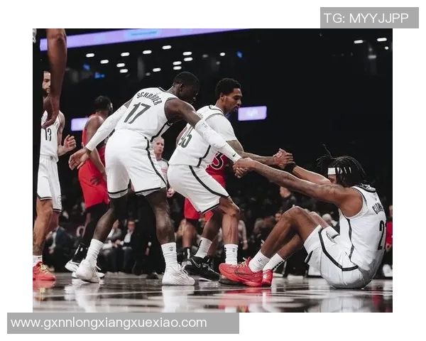 三方交易！快船送保罗至猛龙 篮网得到阿巴基+现金