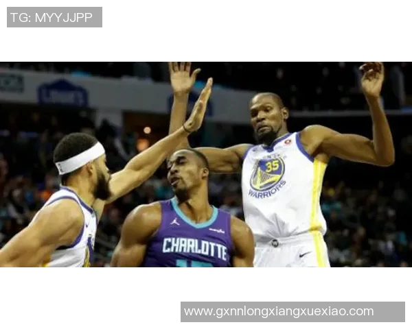 无惧库里缺阵!8人得分上双+19记三分、平民军勇士21分大胜灰熊 无惧库里缺阵!8人得分上双+19记三分、平民军勇士21分大胜灰熊